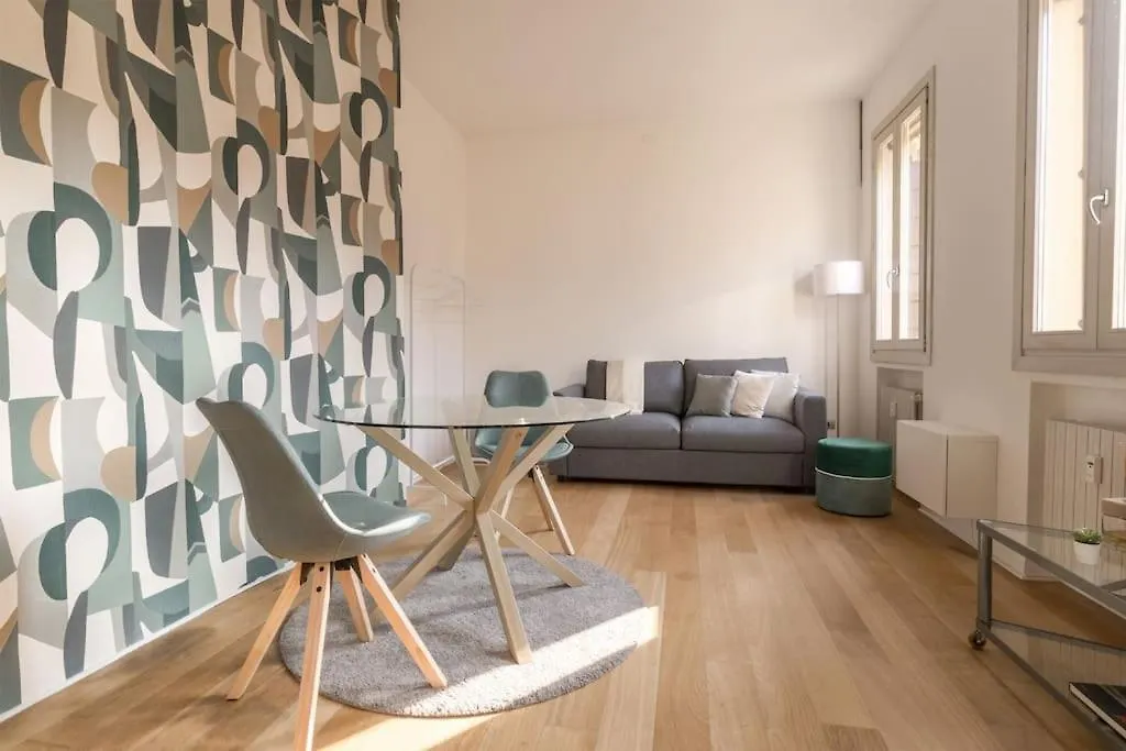 Enjoy Home - Studio Vicino Al Teatro Verdi contacts